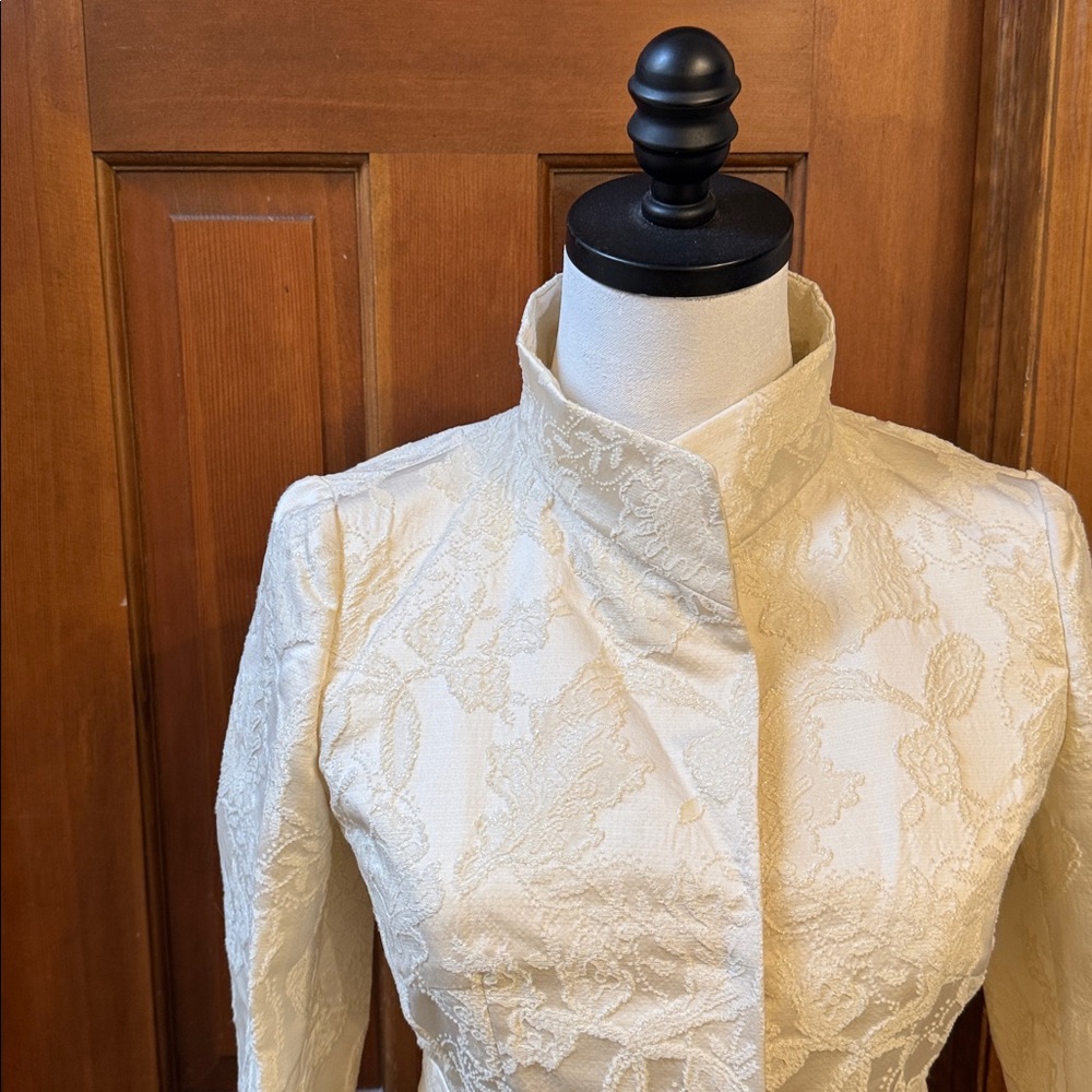 PRICE FIRM NWT Valentino Roma Beige Textured  Blazer & Skirt Set Size 40|4 - Picture 9 of 13